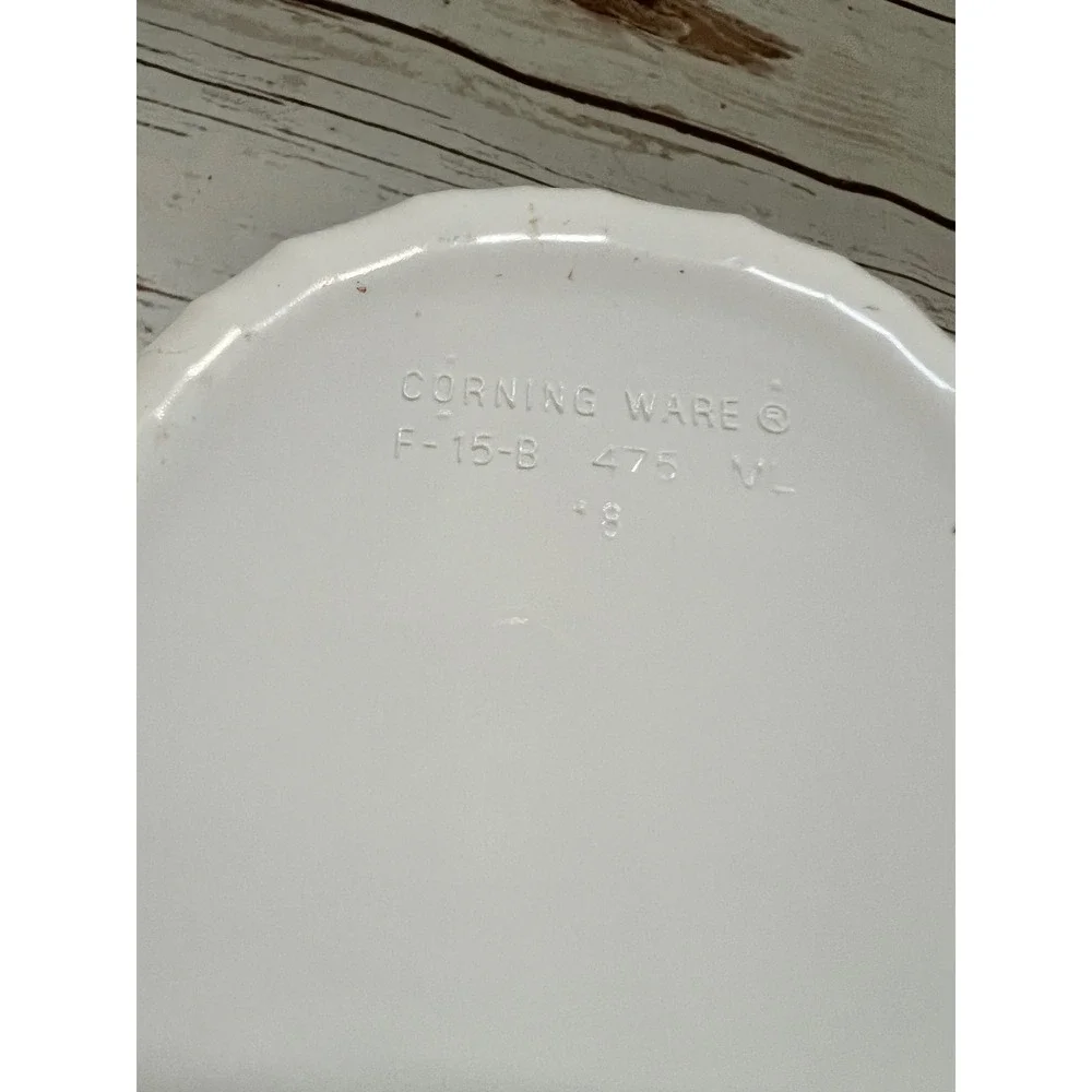 CorningWare French White Oval Ramekins F-15-B With Lids Set of 2 15oz